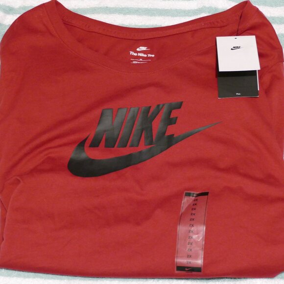 Nike Plus Size Long Sleeve Cotton Graphic Top NWT - Picture 3 of 10